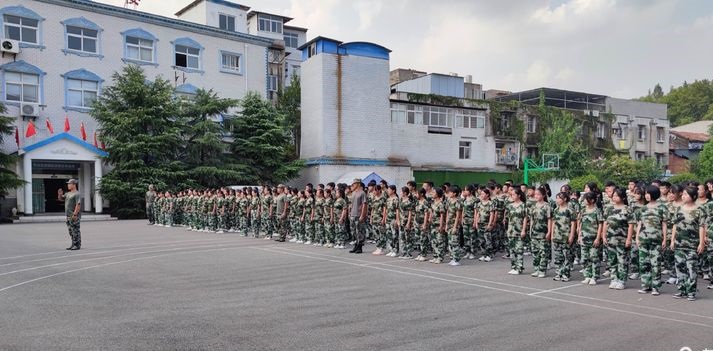 武汉长江职业中等专业学校